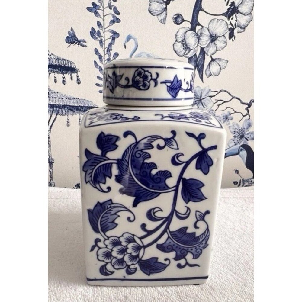 Chinoiserie Square Ginger Jar Small Blue White Floral Ceramic Lidded 4.5 x 4 x 7